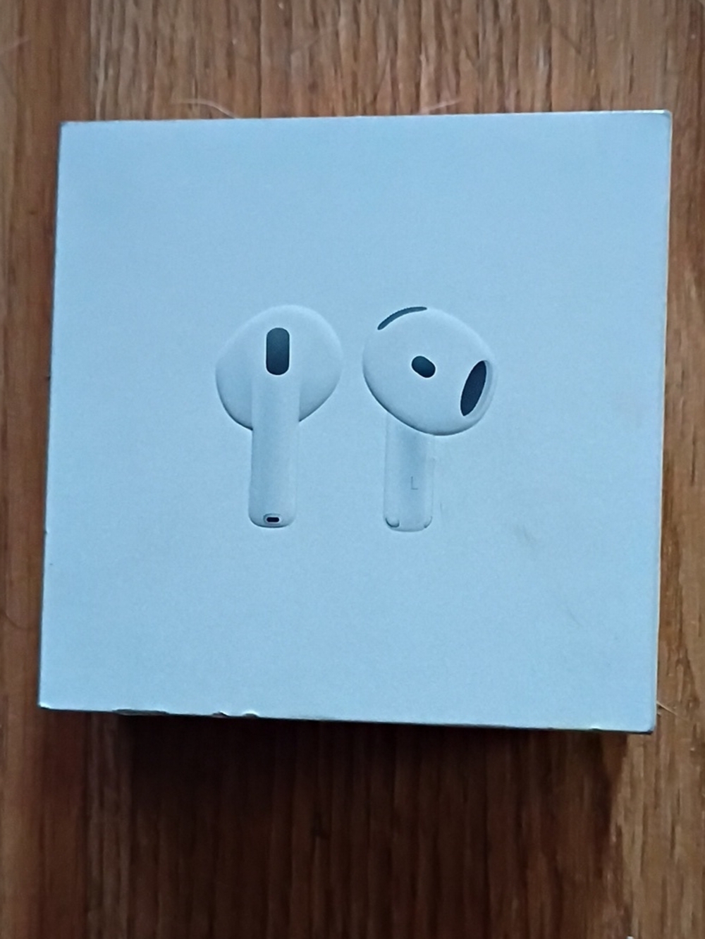 Apple Airpods 4 White Earbuds with Charging Case